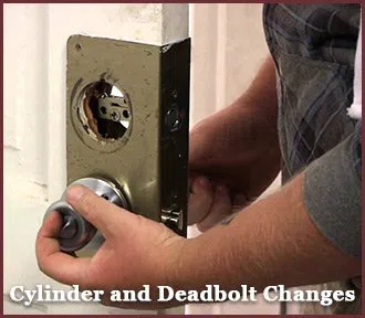 Locksmith Solution Services Evanston, IL 847-915-3682 Locksmith Solution Services Evanston, IL 847-915-3682 - deadbolt-changes
